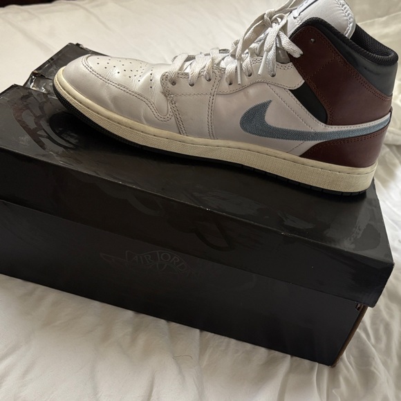 Nike Men's White, Brown, and light blue High-Top Sneakers - Picture 1 of 5
